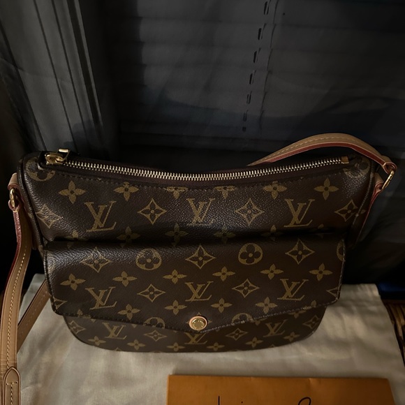 Louis Vuitton Mabillon - Picture 6 of 11
